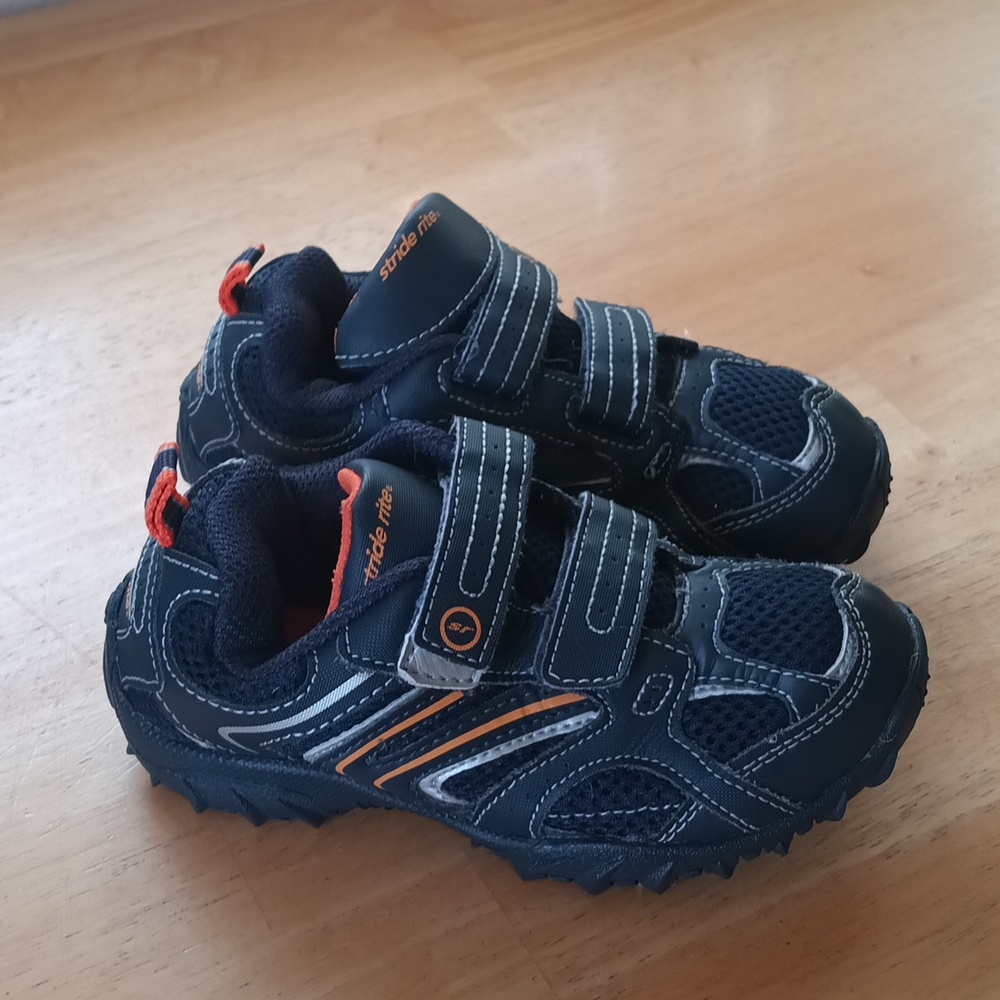 Stride Rite Kids' Dark Blue and Orange Sneakers Shoes Boys Size 11 M